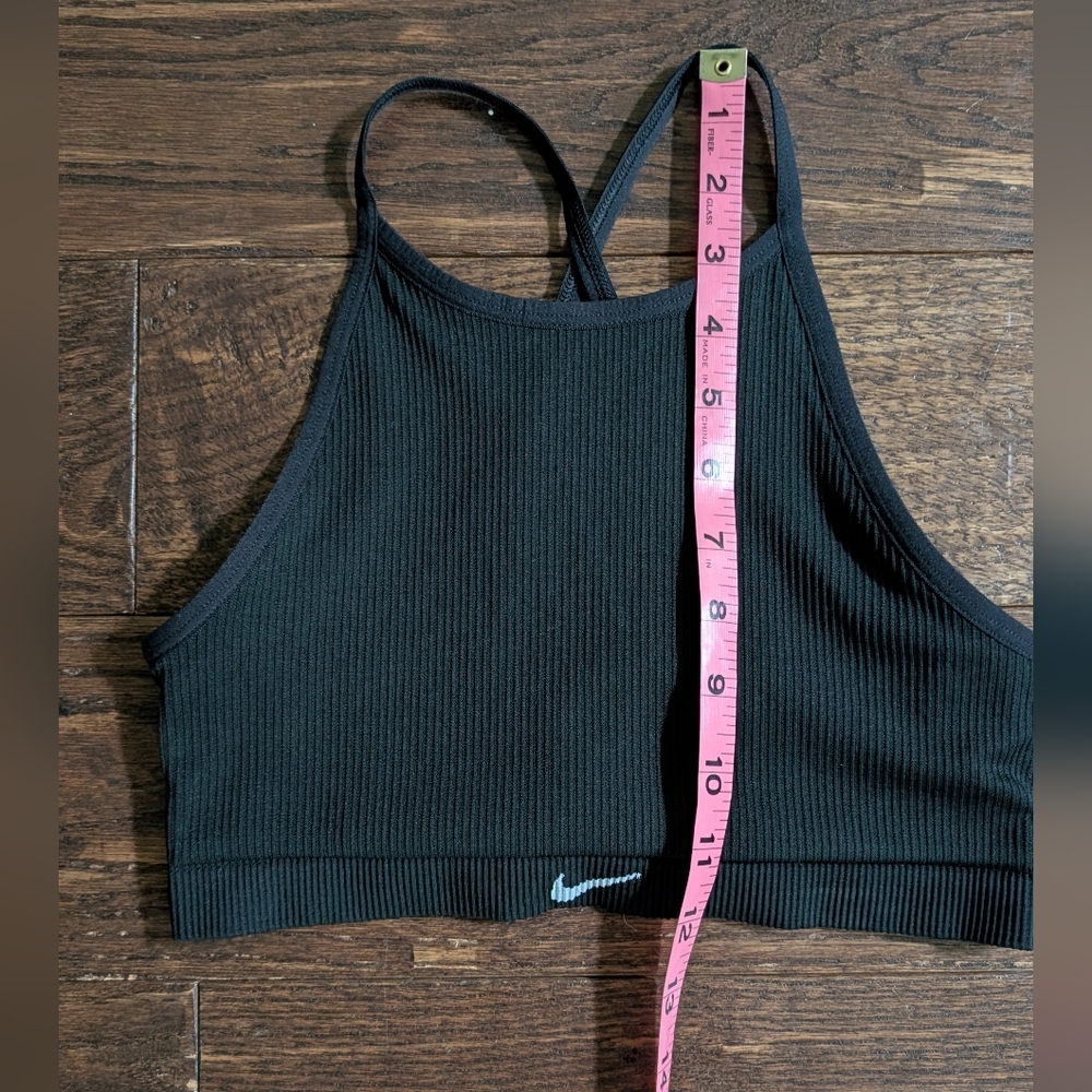 NWT Nike Black Sports Bra Ribbed Material Cross Back - Picture 11 of 11